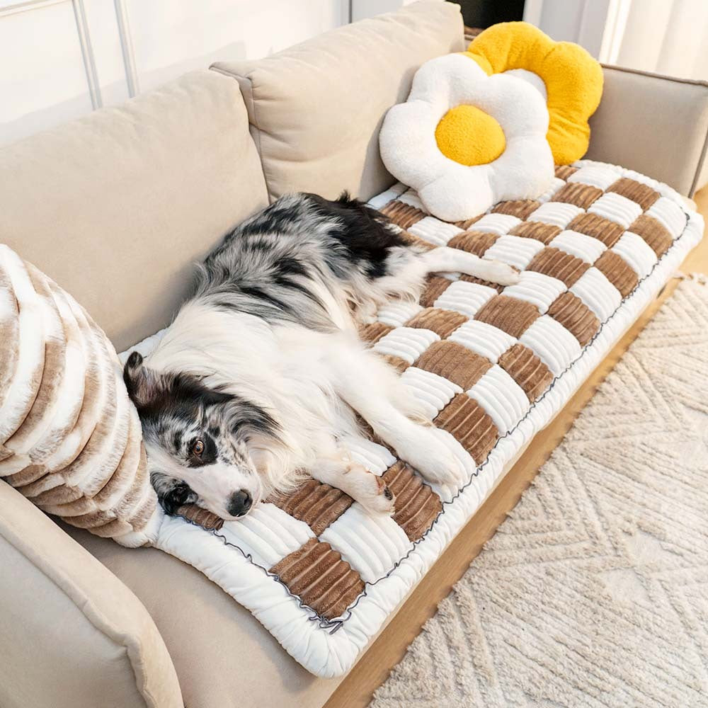 Scratch Proof Stylish Dog/ Cat Sofa Protector Blanket